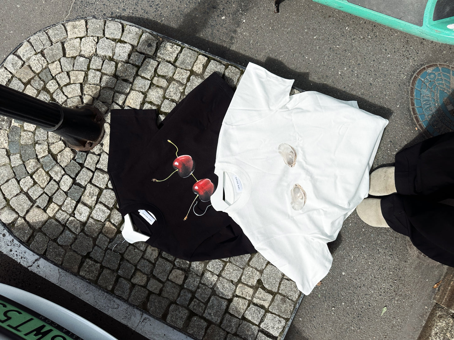 Cropped T-shirt Cherry's (White)